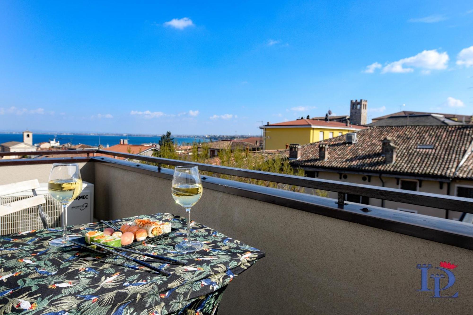 Desenzanoloft Official Partner Marriott Homes & Villas - Smiling In Desenzano Lake View 데센자노델가르다 외부 사진