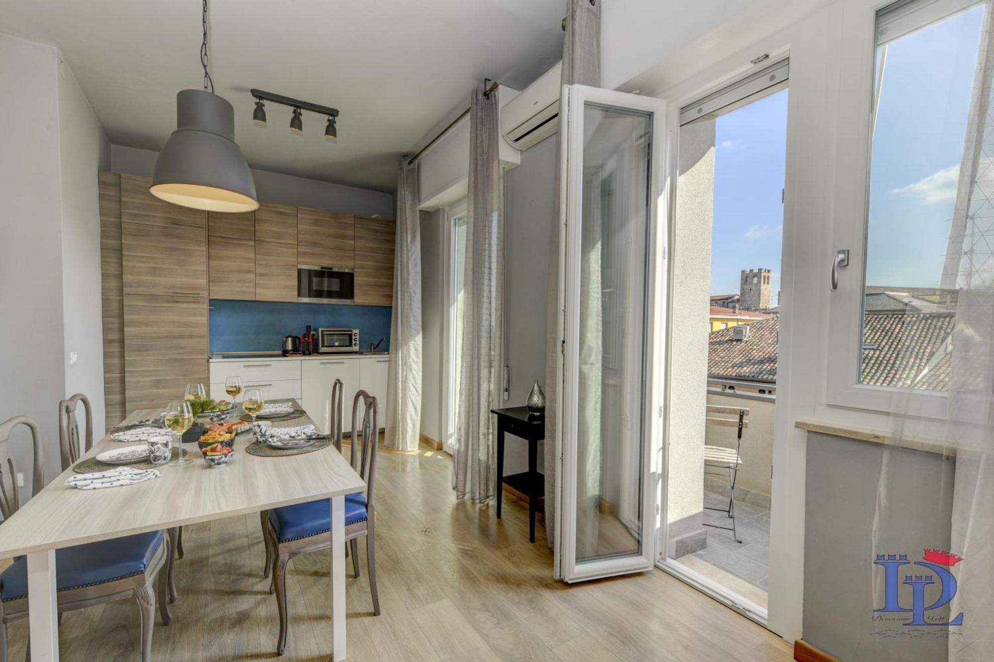 Desenzanoloft Official Partner Marriott Homes & Villas - Smiling In Desenzano Lake View 데센자노델가르다 외부 사진